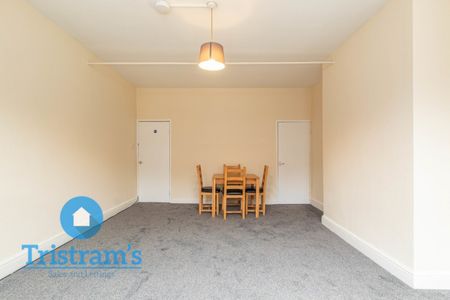 3 bed Apartment for Rent - Photo 2
