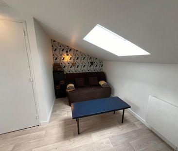 A LOUER ANGERS ST LEONARD - Studio MEUBLE situé rue ... - Photo 4