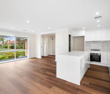 30 Berembong Drive, Keilor East VIC 3033 - Photo 4