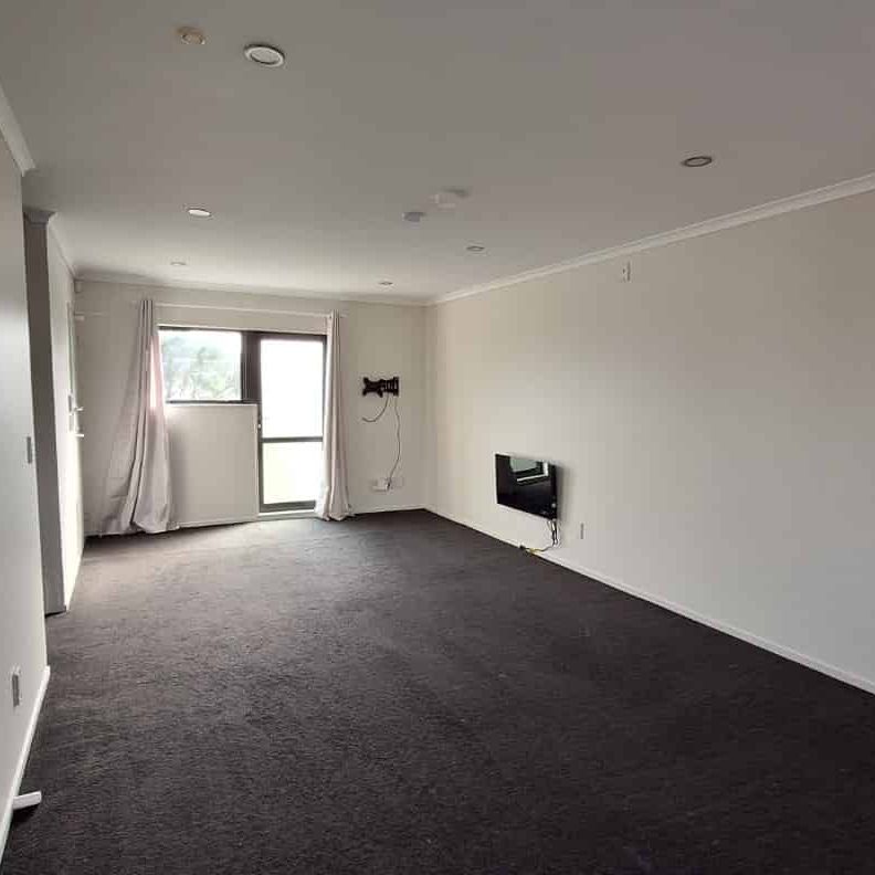 Spacious 2 bedroom Apartment - Photo 1