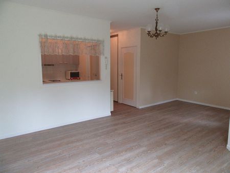 Location Appartement 2 pièces 56m² - Photo 3