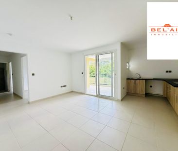 Location Appartement 3 pièces 65m² FORT DE FRANCE 97200 - Photo 1