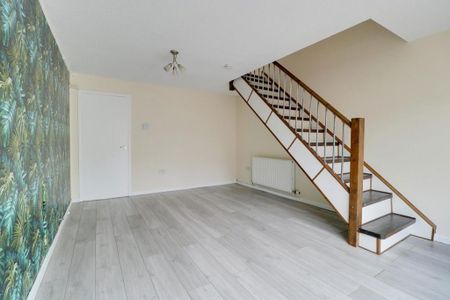 2 bedroom terraced house to rent - Photo 3