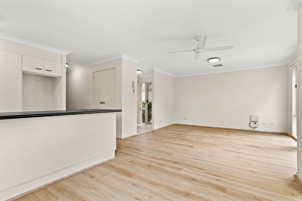 1/19 York Street, Point Frederick - Photo 1