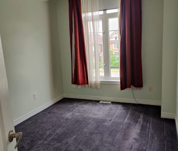 For Lease - 3373 Eglinton Avenue, Mississauga, Ontario - Photo 4