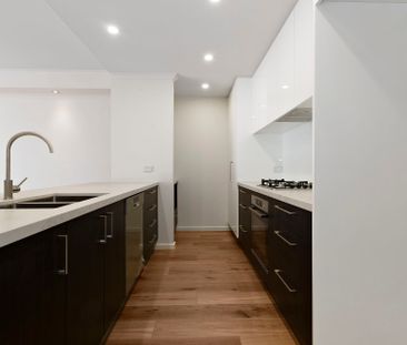 3b Cliff Street, South Yarra. - Photo 1