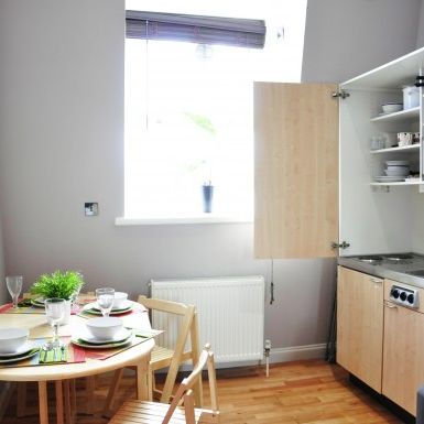 Nice Studio Notting Hill! Bills included! £345 PW - Photo 1