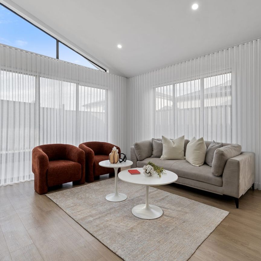 Perfect Family Home in the Heart of Craigieburn - Photo 1