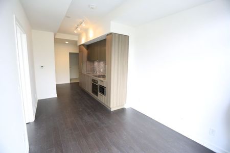 For Lease - 85 Wood Street Unit# 915, Toronto, Ontario - Photo 4