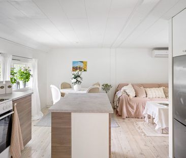 Blåbergsvägen, Munsö - Foto 1