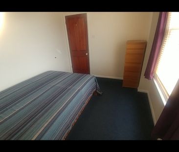 2 Bed Maisonette, Loughborough Road, SW9 - Photo 3