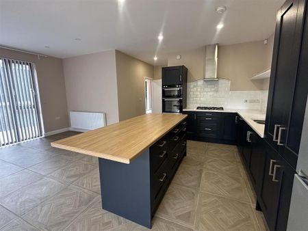 9 Rockland View, Ballyclare, BT39 9LZ - Photo 5