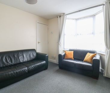 2 Bed Flat, Wilberforce Road, LE3 - Photo 1
