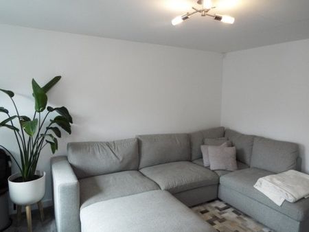 First Oak Drive, Clipstone Village, NG21, Property for rent - Photo 2