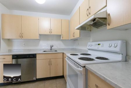 311-615 North Road, Coquitlam - Photo 3