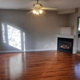 Two bedroom apartment/ main floor of a house for rent - Photo 1