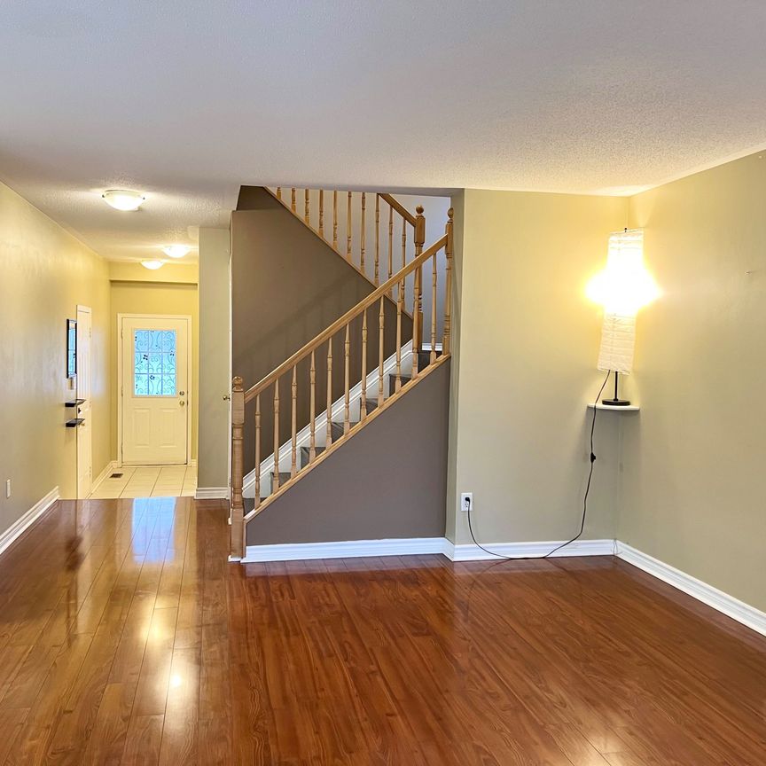 For Lease - 21 Karendale Street, Barrhaven, Ontario - Photo 1