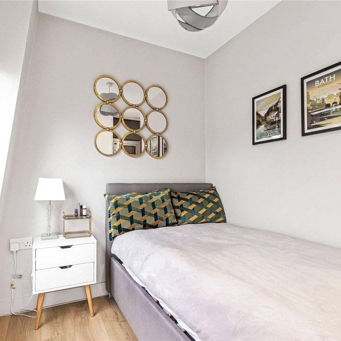 Studio to rent - Photo 1