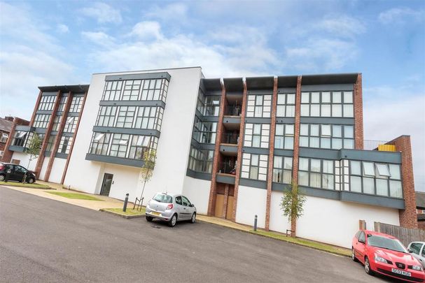 2 bedroom apartment to rent - Photo 1