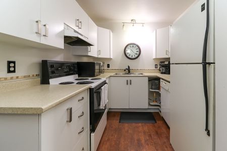 For Lease - 4 Trafalgar Road Unit# 4, Collingwood, Ontario - Photo 3