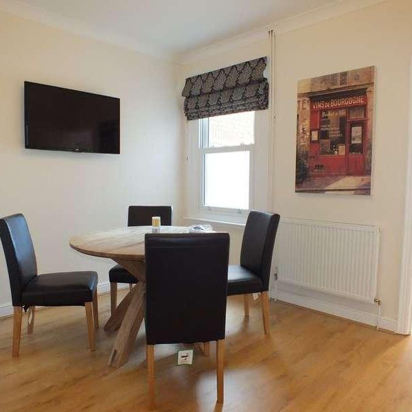 Curzon Street, Reading, RG30 - Photo 1