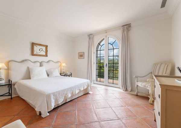 8 bedroom luxury Villa for rent in Estepona, Andalusia