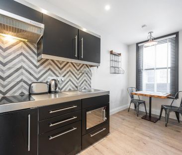 Studio to rent - Photo 3