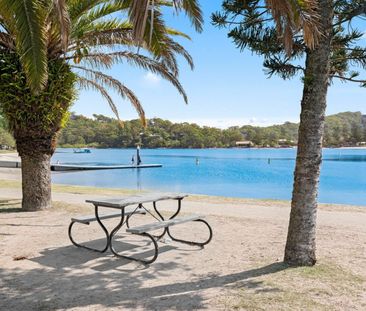 Coastal One-Bedroom Apartment just 450m to the Beach - Photo 5