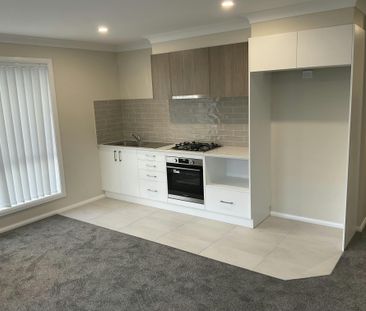 NEAR NEW ONE BEDROOM GRANNY FLAT - Photo 5