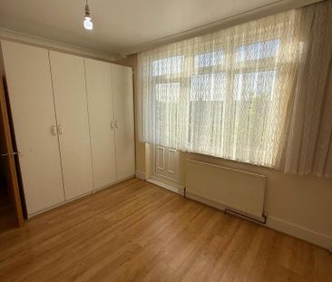 3 bedroom maisonette to rent - Photo 4