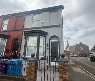 2 bedroom end of terrace house to rent - Photo 2