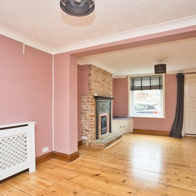 2 bedroom terraced house to rent - Photo 1