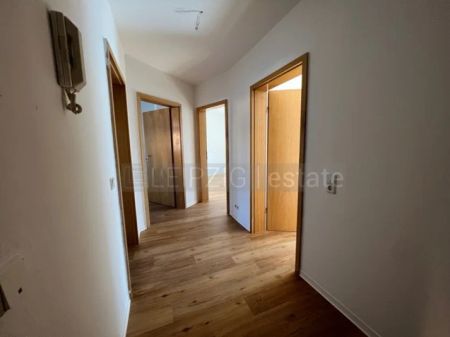 2-Zimmer-EG-Wg, Bad mit Wanne und Fenster, frei ab sofort - Foto 2