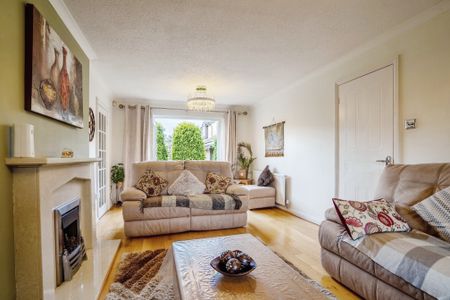 4 bedroom house to rent Severn Road, Oadby, Leicester, Leicestershire, LE2 - Photo 3