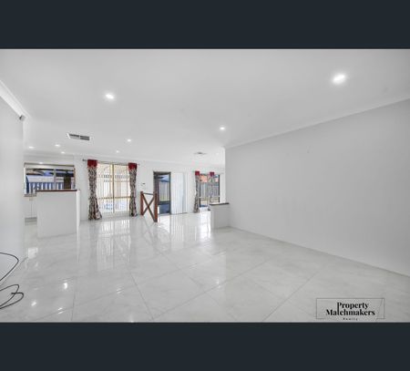 21 Sylvana Way, Willetton, WA 6155 - Photo 3