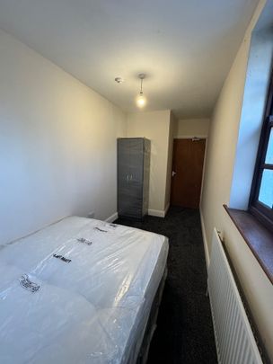 Room in a Shared House, Heathfield Road, B19 - Photo 1