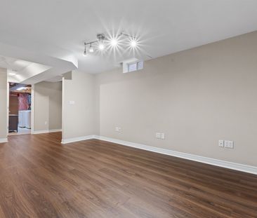 For Lease - 1811 Creek Way, Burlington, Ontario - Photo 5