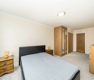 Rotherhithe Street - Photo 4