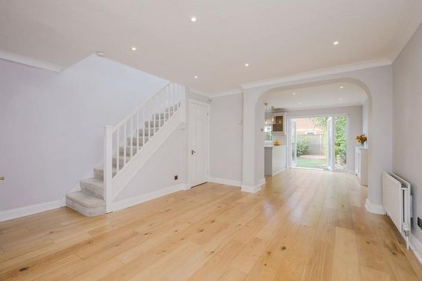3 bedroom terraced house to rent - Photo 1