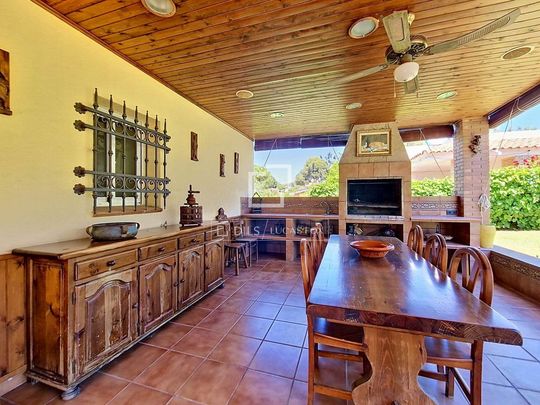 Luxury Villa for rent in Cunit, Catalonia - Photo 1