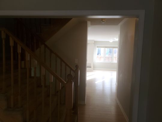 For Lease - 47 lothbury Drive, Brampton, Ontario - Photo 1