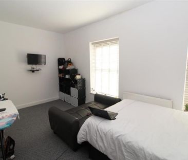 5 bedroom house to rent - Photo 2
