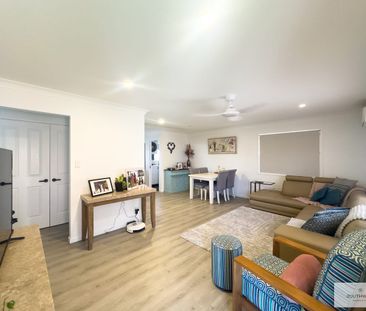 Modern Stylish Townhouse In Prime Location! - Photo 1