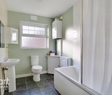 1 bedroom in a house share to rent - Photo 6