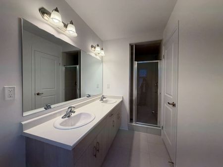 For Lease - 113 Manuel Street, Stratford, Ontario - Photo 2