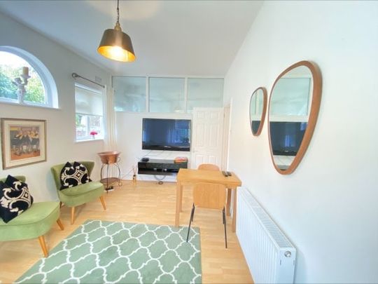 Glycena Road, SW11, Property for rent - Photo 1