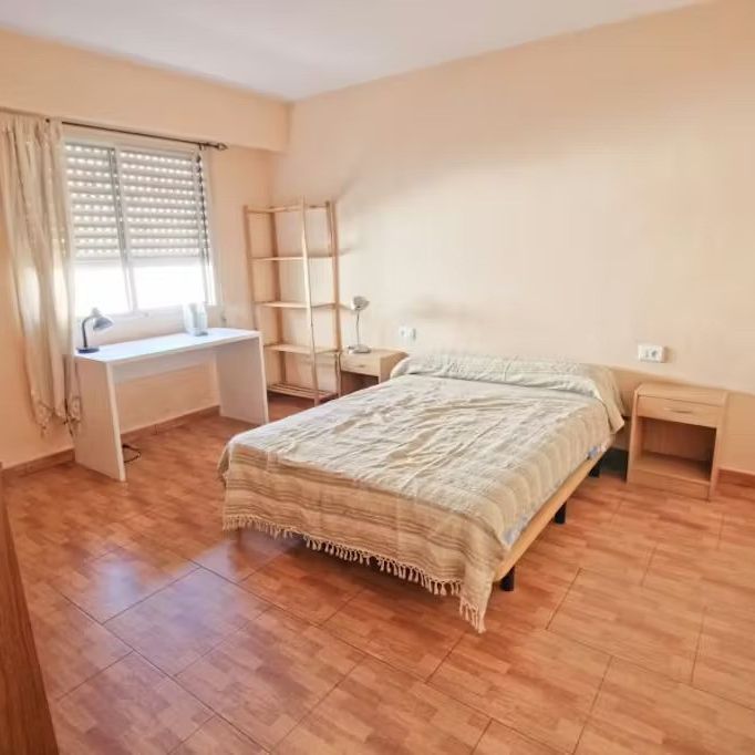 Carrer de Polo y Peyrolón, Valencia, Valencian Community 46021 - Photo 1