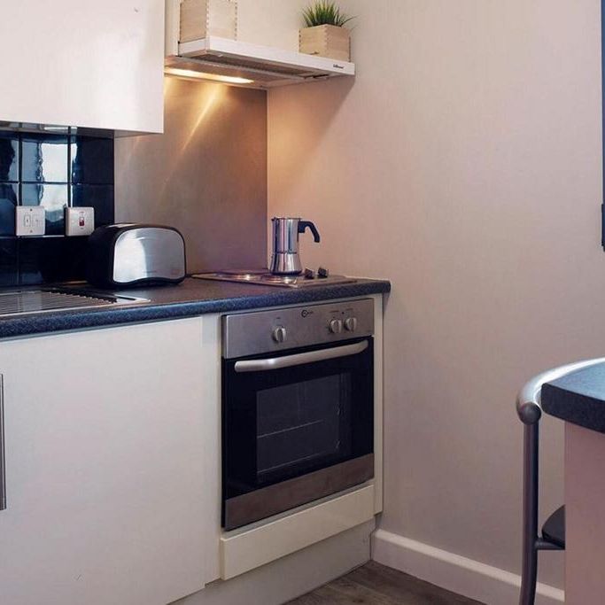 Studio to rent - Photo 1