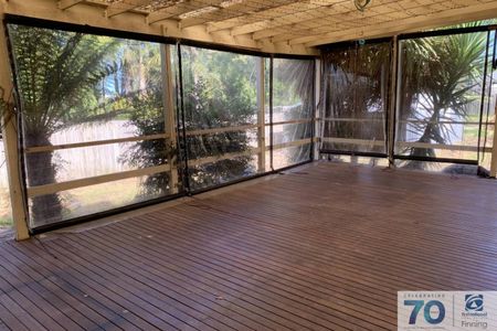 QUAINT FAMILY HOME - Photo 5