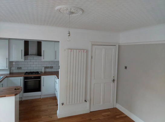 3 bedroom semi-detached house to rent - Photo 1